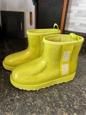 UGG Classic Clear Mini Ankle Boot